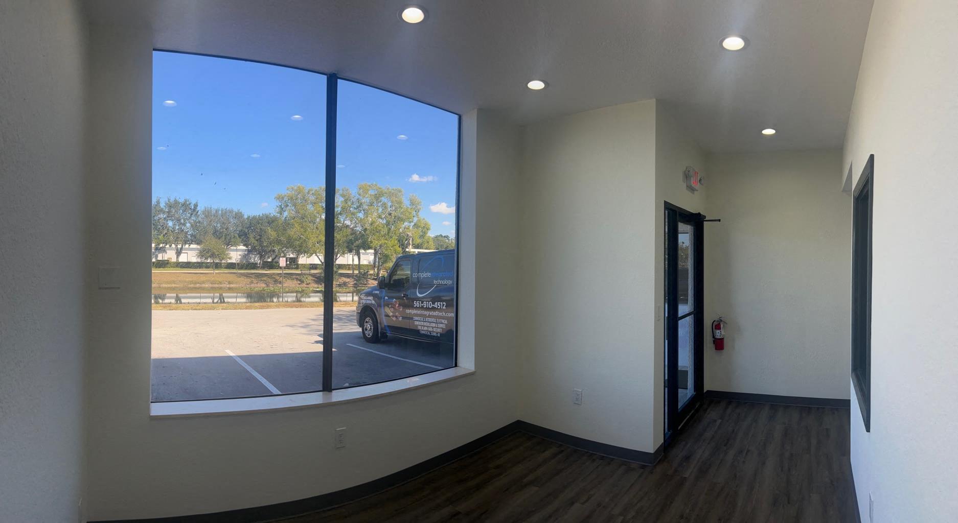 575 SF Office Space in Wellington, FL Photo